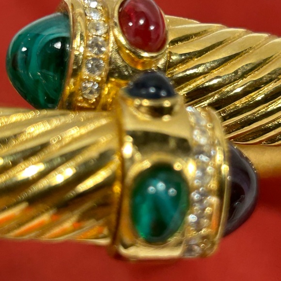 GIVENCHY Vintage Cabochon Goldtone Statement Necklace - Picture 8 of 11